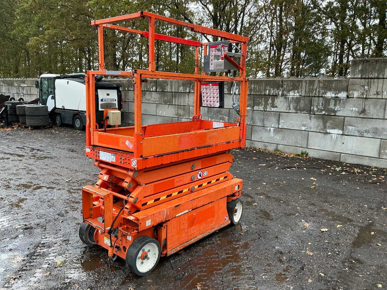 2015 SKYJACK SJ 111 3219 AERIAL PLATFORM - Plataforma elevadora: foto 5 2015 SKYJACK SJ 111 3219 AERIAL PLATFORM - Plataforma elevadora: foto 5