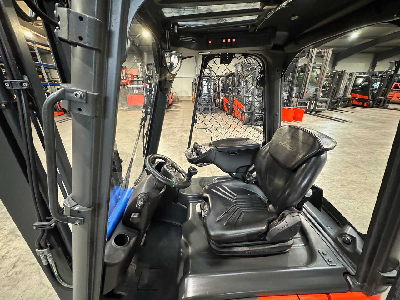 Carretilla elevadora 2020 SERVICE + UVV 09/2026 LINDE E14-02 EVO 1.400KG 3.+4.: foto 12 Carretilla elevadora 2020 SERVICE + UVV 09/2026 LINDE E14-02 EVO 1.400KG 3.+4.: foto 12