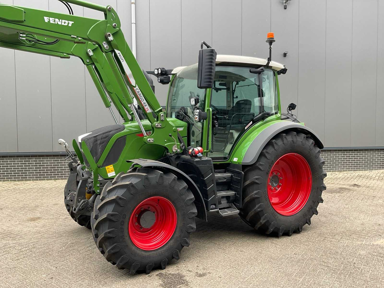 2023 FENDT 314 VARIO PROFI+ ALL-WHEEL DRIVE FARM TRACTOR - Tractor: foto 2 2023 FENDT 314 VARIO PROFI+ ALL-WHEEL DRIVE FARM TRACTOR - Tractor: foto 2