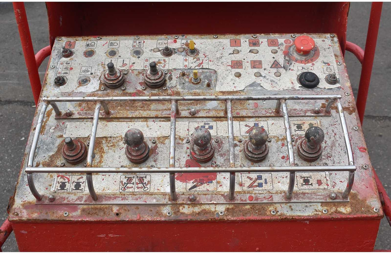 Aichi SP21AJ - Plataforma elevadora: foto 3 Aichi SP21AJ - Plataforma elevadora: foto 3