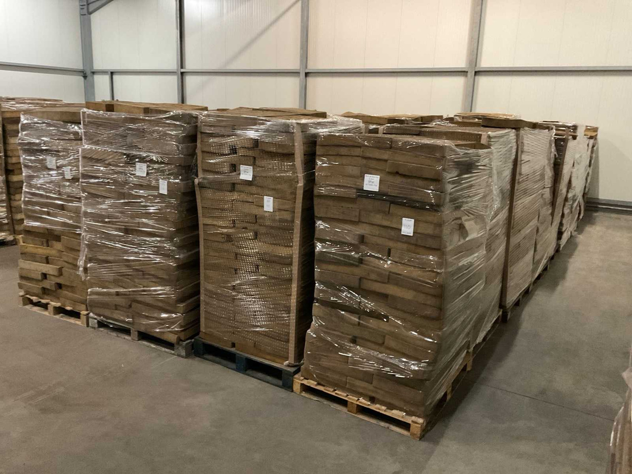 Box cushions, pallet of 120 pieces (36x) - Equipo poscosecha: foto 2 Box cushions, pallet of 120 pieces (36x) - Equipo poscosecha: foto 2