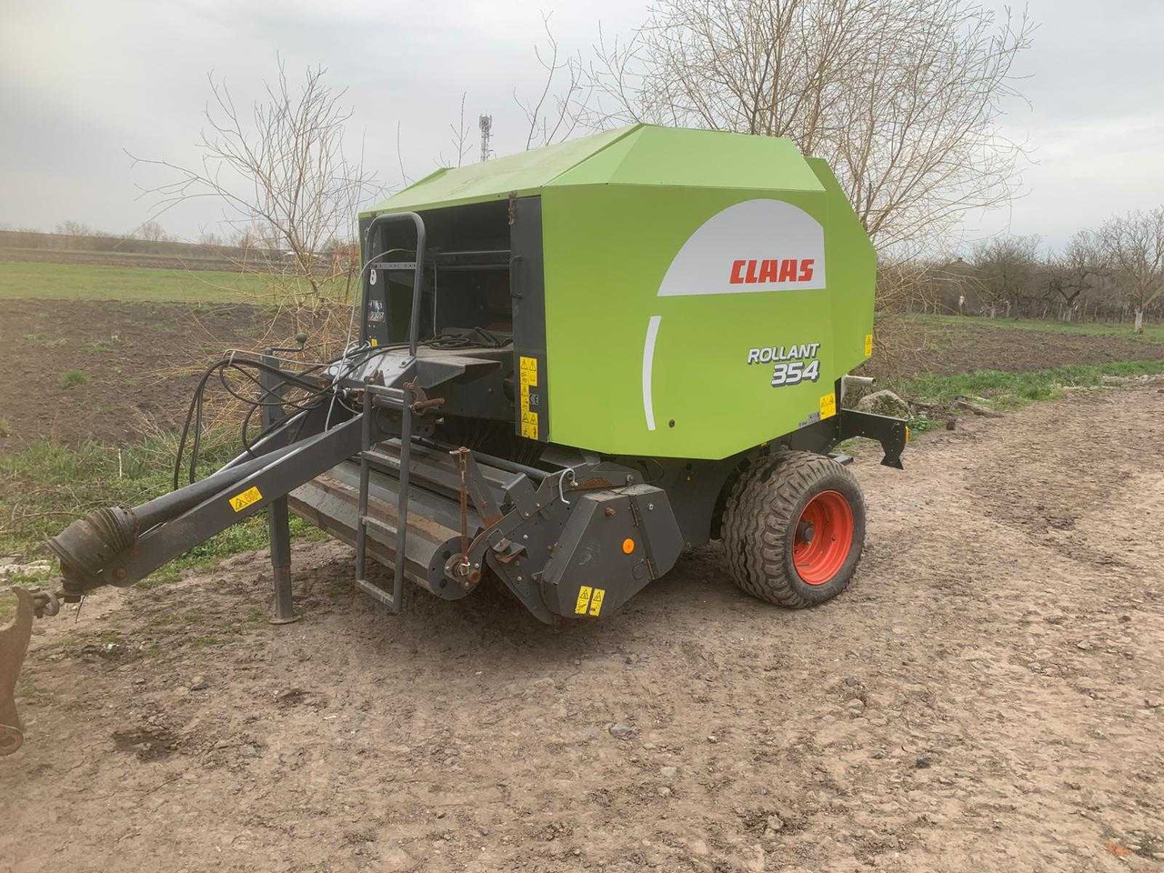 CLAAS Rollant 354 - Rotoempacadora: foto 1 CLAAS Rollant 354 - Rotoempacadora: foto 1