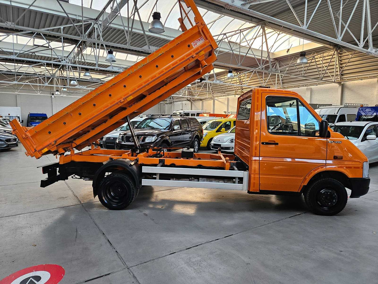 2002 VOLKSWAGEN LT46 3-SIDED TIPPER - Camión: foto 1 2002 VOLKSWAGEN LT46 3-SIDED TIPPER - Camión: foto 1