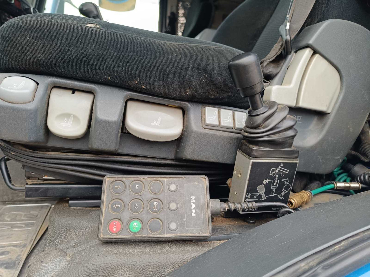 Camión MAN - TGS 18.400 4X4 BBS - TRUCK - 2010: foto 37