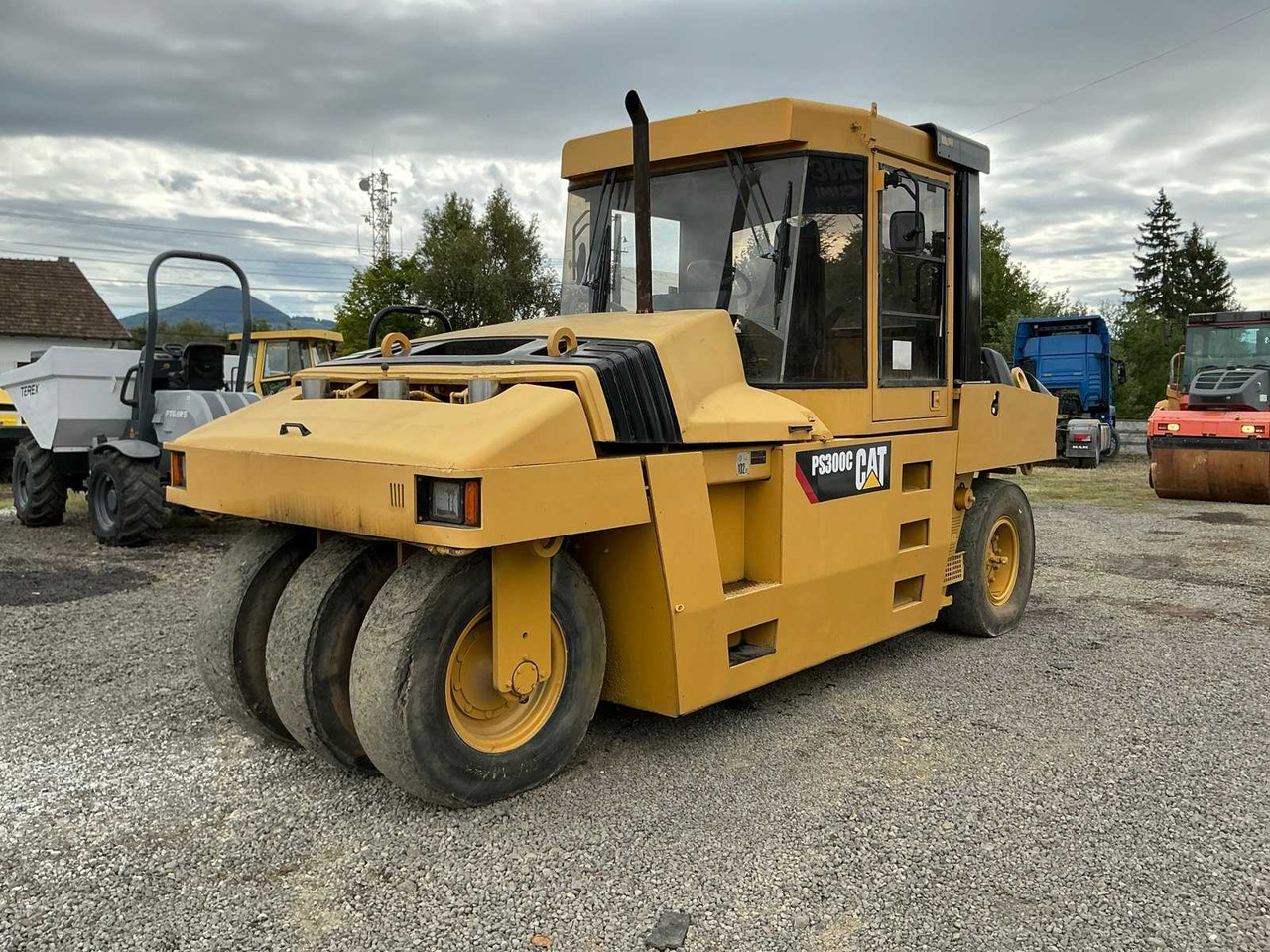 Caterpillar PS 300C - Rodillo de neumáticos: foto 2 Caterpillar PS 300C - Rodillo de neumáticos: foto 2