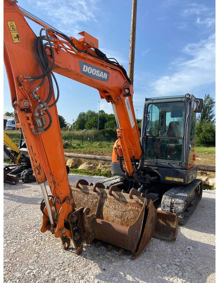 DOOSAN - DX 62R-3 - MIDI-EXCAVATOR - 2018 - Excavadora: foto 5 DOOSAN - DX 62R-3 - MIDI-EXCAVATOR - 2018 - Excavadora: foto 5