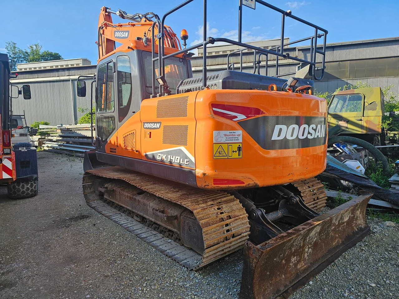 DOOSAN DX140LCR-7 - Excavadora de cadenas: foto 2 DOOSAN DX140LCR-7 - Excavadora de cadenas: foto 2
