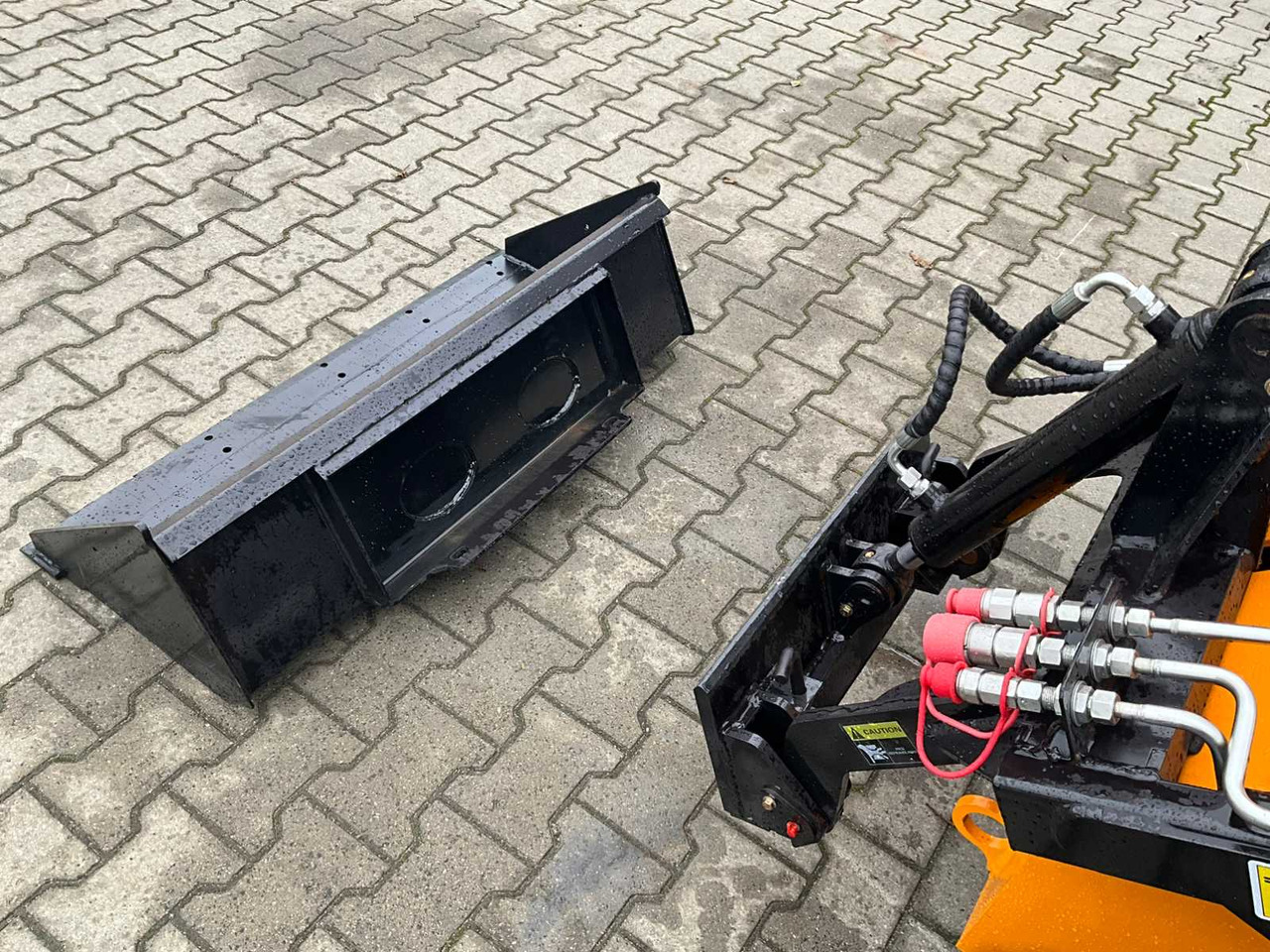 Minicargadora DPC HT-320: foto 20
