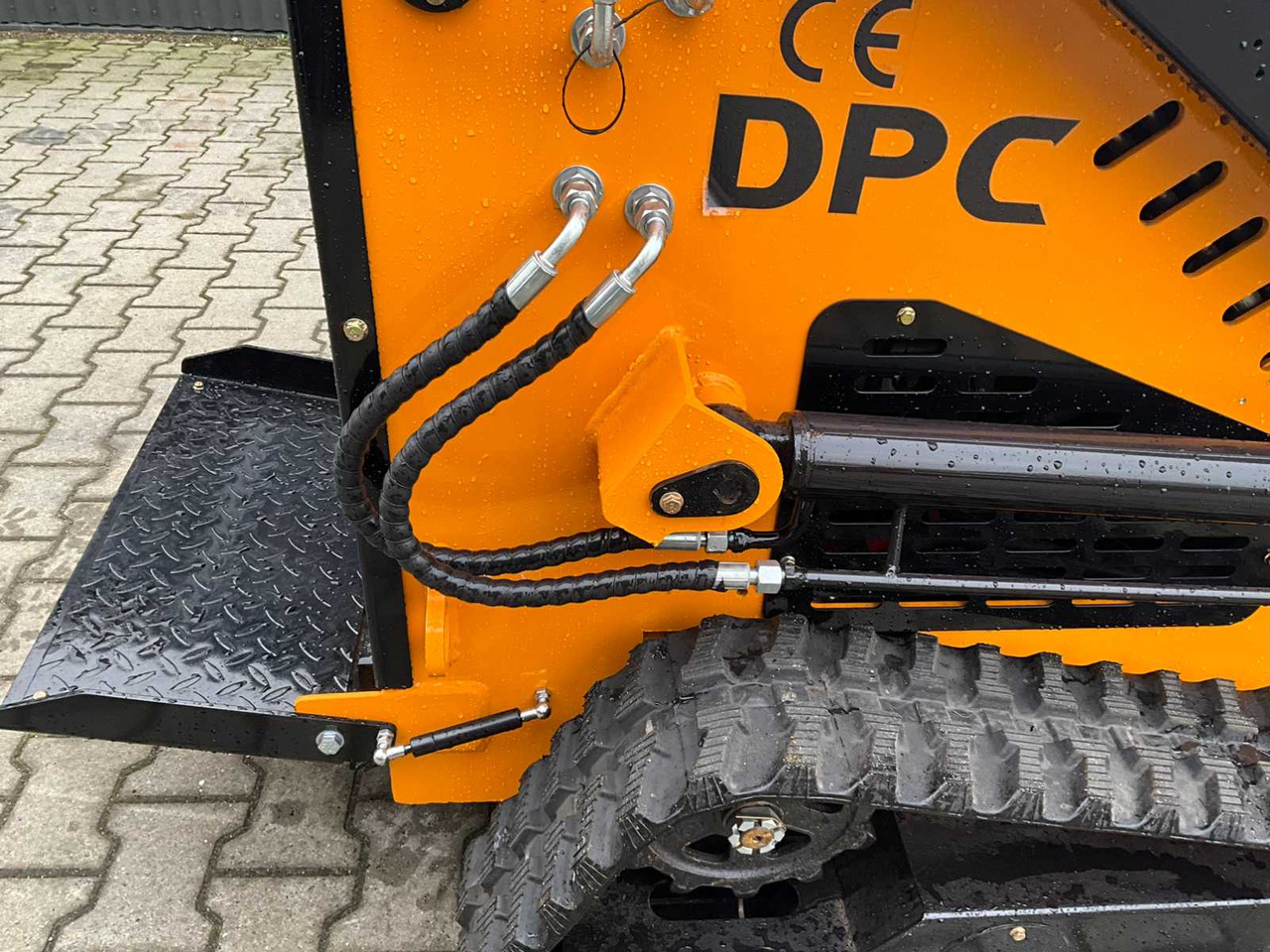 Minicargadora DPC HT-320: foto 16