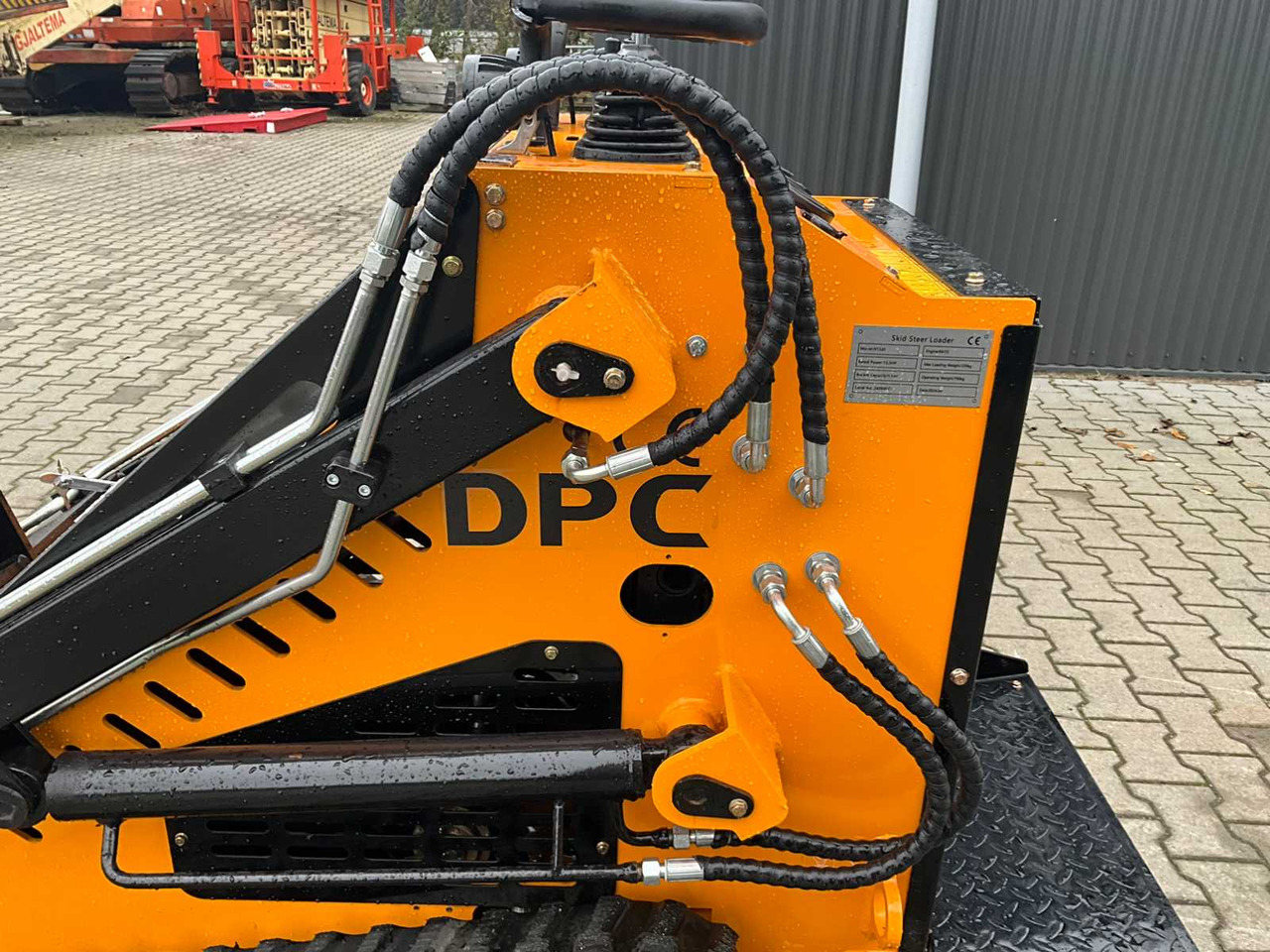 Minicargadora DPC HT-320: foto 13