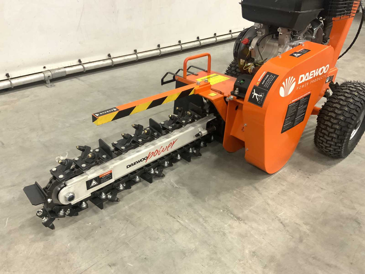 Daewoo DWFTR15-100 - Zanjadora: foto 5 Daewoo DWFTR15-100 - Zanjadora: foto 5