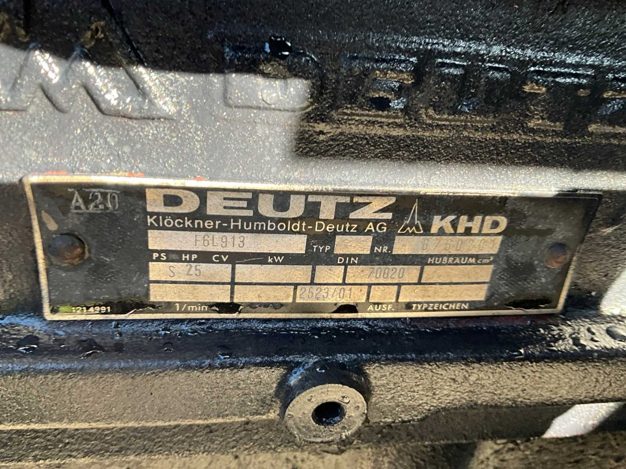 Tractor Deutz-fahr DX 6.30: foto 16