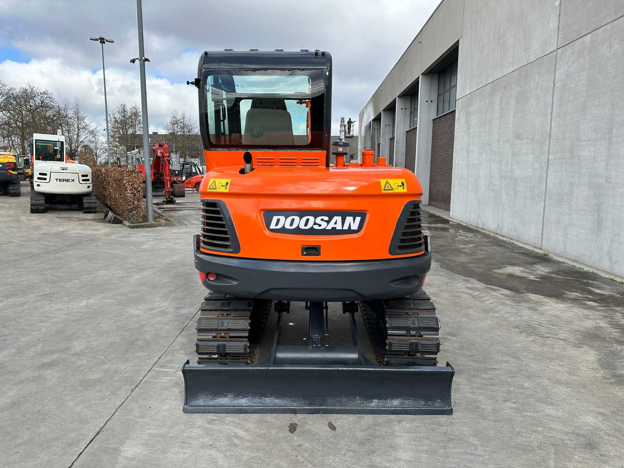 Doosan DX55-9C - Excavadora de cadenas: foto 5 Doosan DX55-9C - Excavadora de cadenas: foto 5