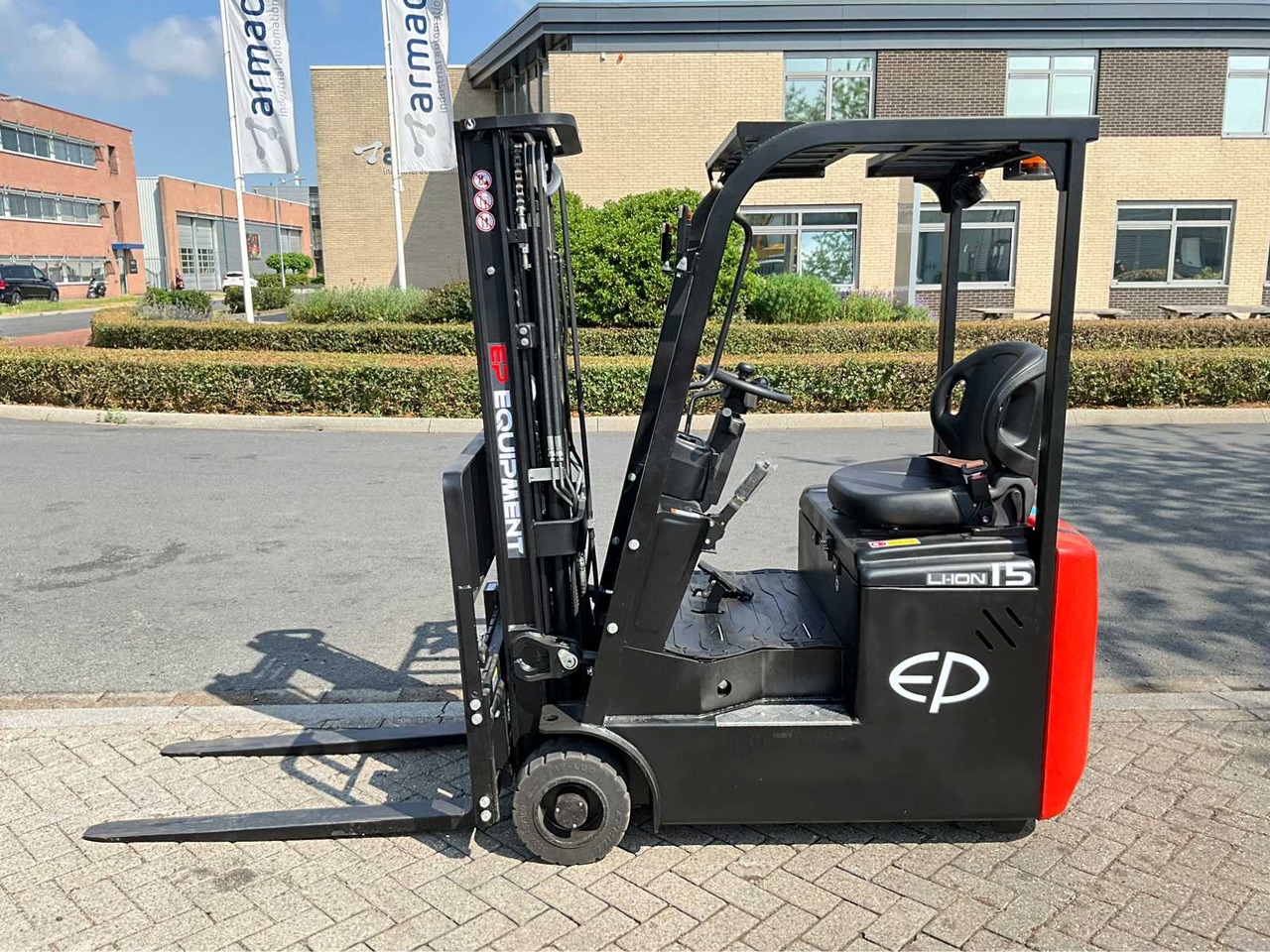 EP EFS 151 - 4.35 METER TRIPLEX, LI-ION, FREE-LIFT, SIDE-SHIFT - FORKLIFT - Carretilla elevadora: foto 2 EP EFS 151 - 4.35 METER TRIPLEX, LI-ION, FREE-LIFT, SIDE-SHIFT - FORKLIFT - Carretilla elevadora: foto 2