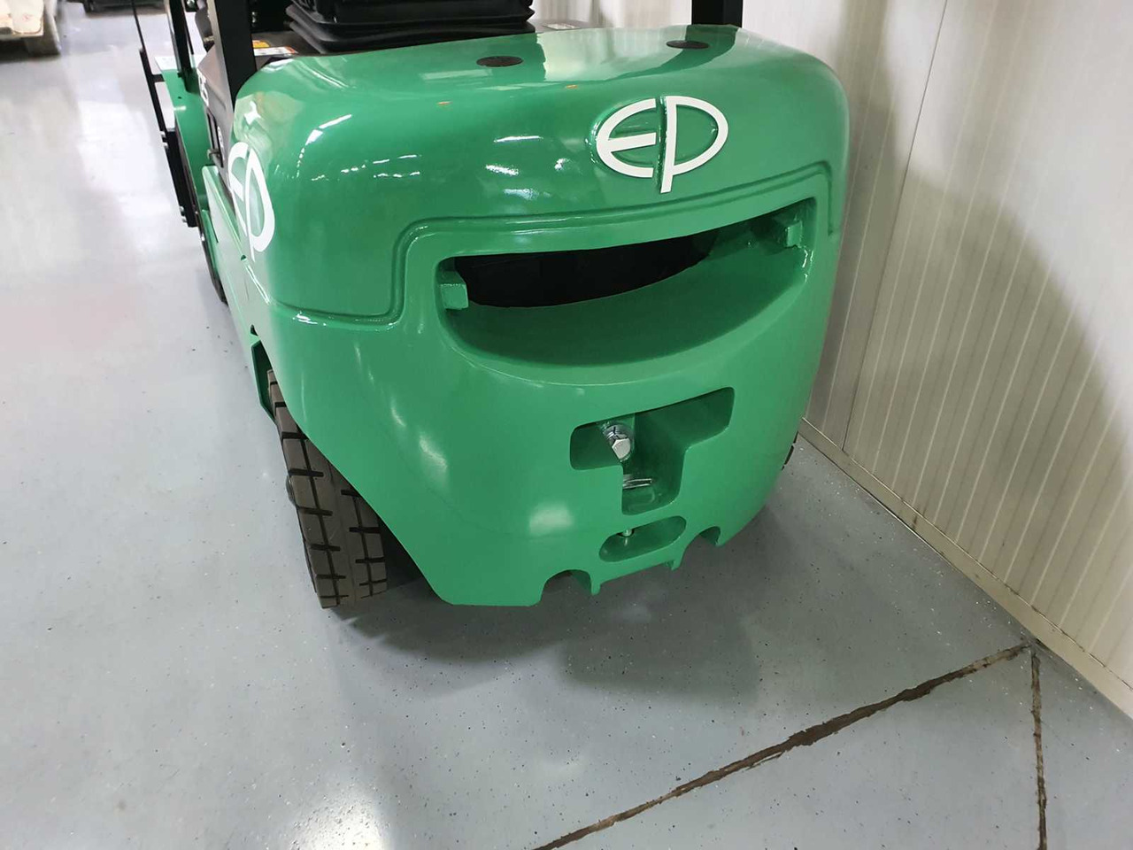 EP - EFXZ-251 - 4.8 METER PLYWOOD, LI-ION, FREE-LIFT, SIDE-SHIFT - FORKLIFT - Carretilla elevadora: foto 4 EP - EFXZ-251 - 4.8 METER PLYWOOD, LI-ION, FREE-LIFT, SIDE-SHIFT - FORKLIFT - Carretilla elevadora: foto 4