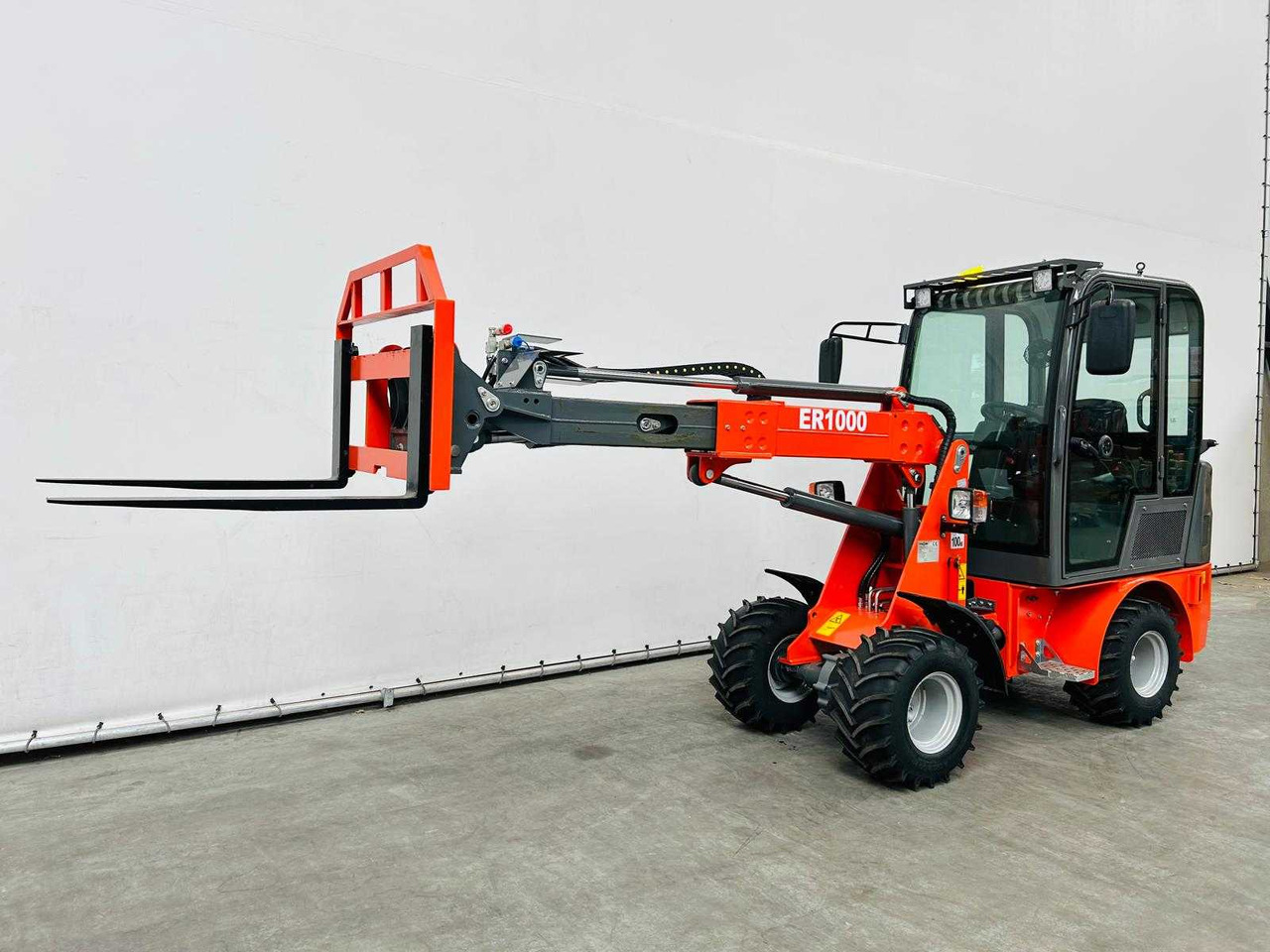 EVERUN - 2025 - ER1000 - TELESCOPIC ARTICULATED WHEEL LOADER KUBOTA EURO5 - Cargadora de ruedas: foto 5 EVERUN - 2025 - ER1000 - TELESCOPIC ARTICULATED WHEEL LOADER KUBOTA EURO5 - Cargadora de ruedas: foto 5