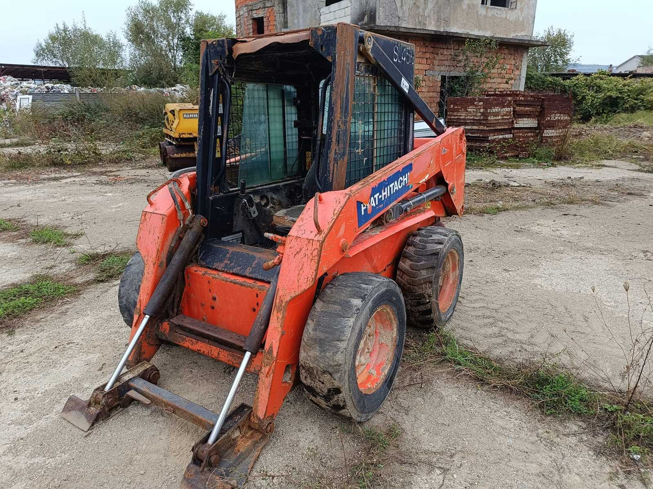FIAT-HITACHI - SL45B - SKID STEER LOADER - 1998 - Minicargadora de cadenas: foto 1 FIAT-HITACHI - SL45B - SKID STEER LOADER - 1998 - Minicargadora de cadenas: foto 1