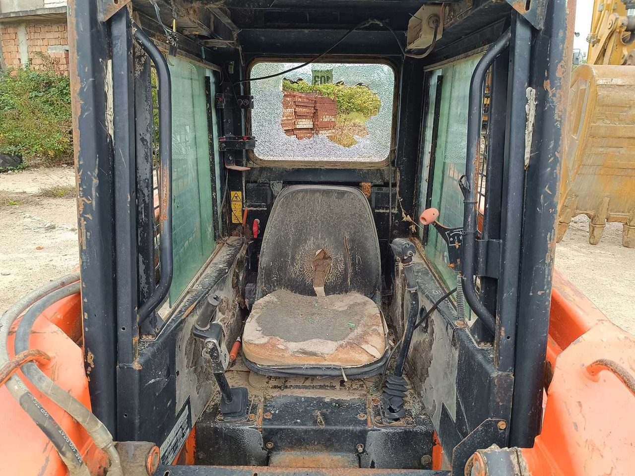 FIAT-HITACHI - SL45B - SKID STEER LOADER - 1998 - Minicargadora de cadenas: foto 3 FIAT-HITACHI - SL45B - SKID STEER LOADER - 1998 - Minicargadora de cadenas: foto 3
