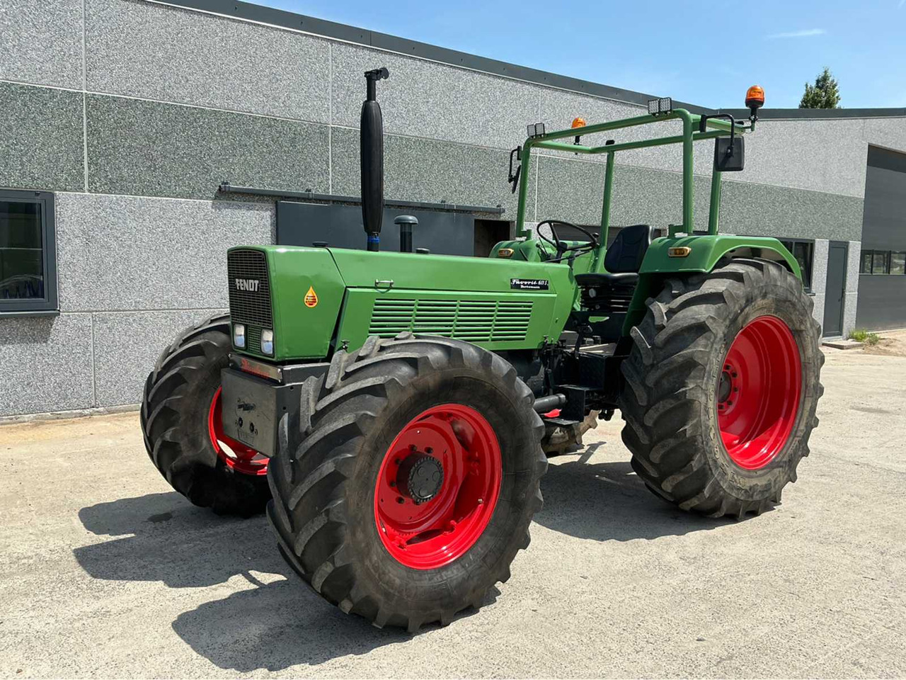 Fendt 611s - Tractor: foto 1 Fendt 611s - Tractor: foto 1