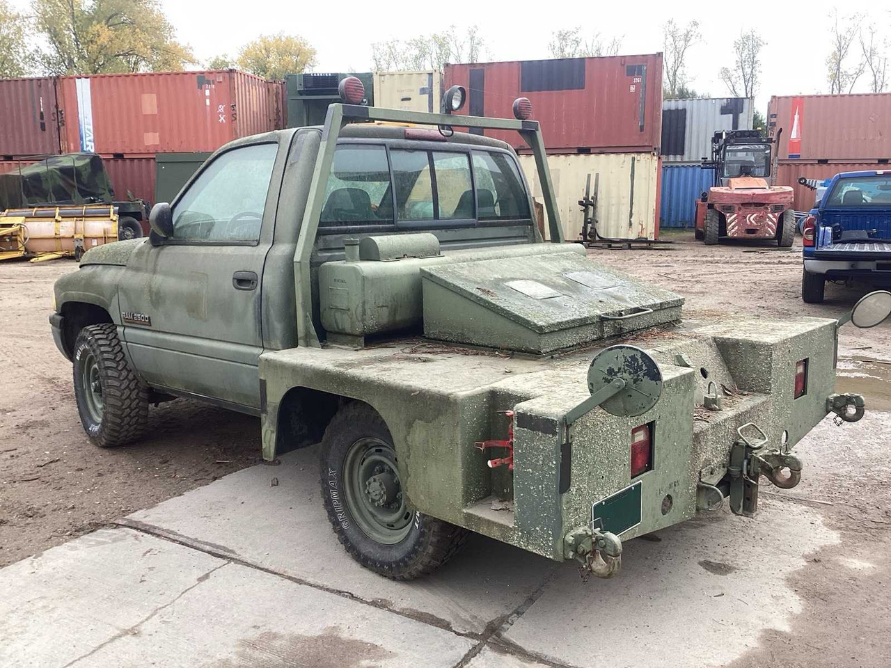 1998 DODGE RAM 2500 AIRCRAFT TUG - Furgoneta: foto 4 1998 DODGE RAM 2500 AIRCRAFT TUG - Furgoneta: foto 4