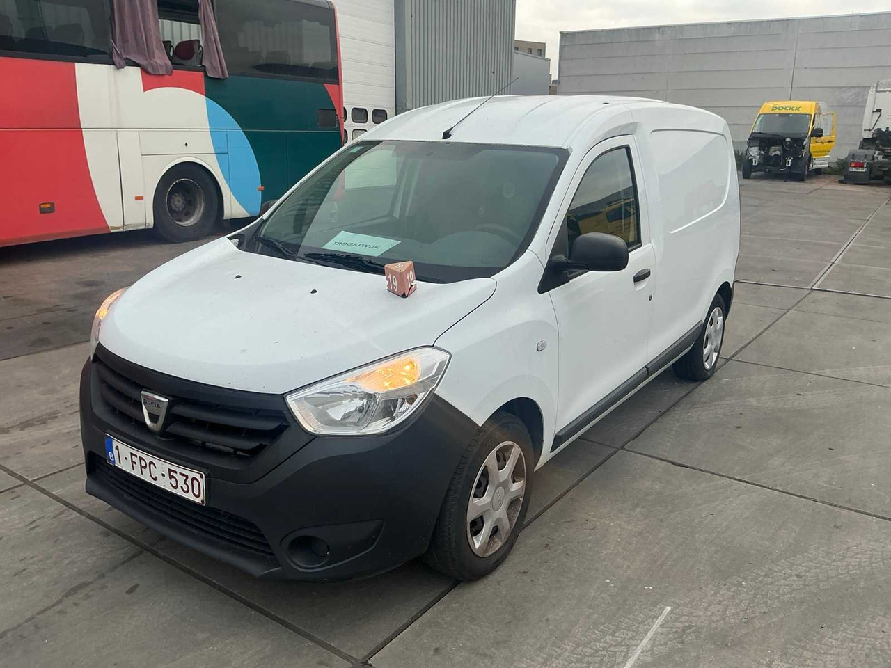 2013 DACIA DOKKER COMMERCIAL VEHICLE - Furgoneta: foto 1 2013 DACIA DOKKER COMMERCIAL VEHICLE - Furgoneta: foto 1