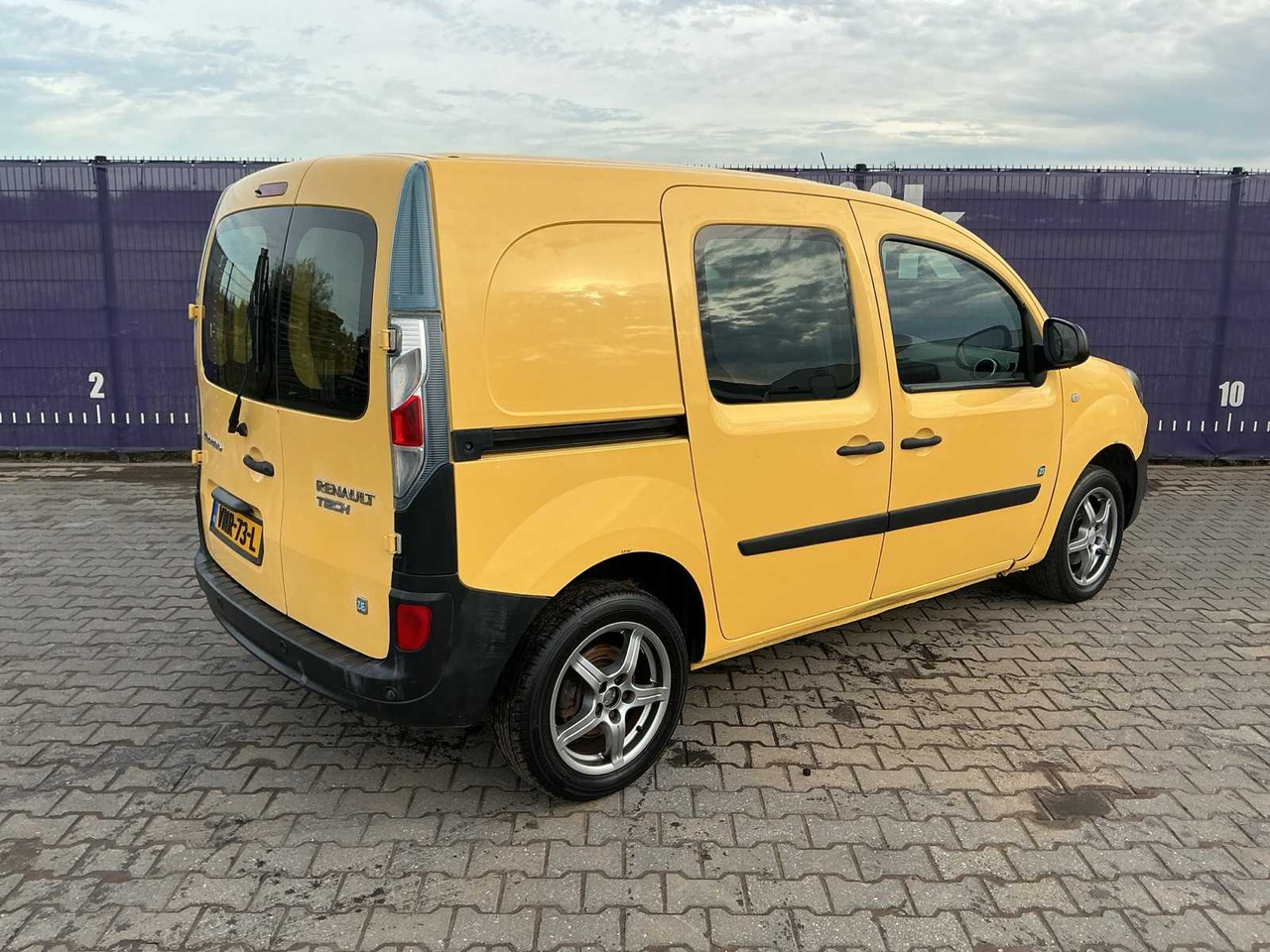 2013 - RENAULT - KANGOO EXPRESS - Z.E. - COMMERCIAL VEHICLE - Furgoneta: foto 4 2013 - RENAULT - KANGOO EXPRESS - Z.E. - COMMERCIAL VEHICLE - Furgoneta: foto 4