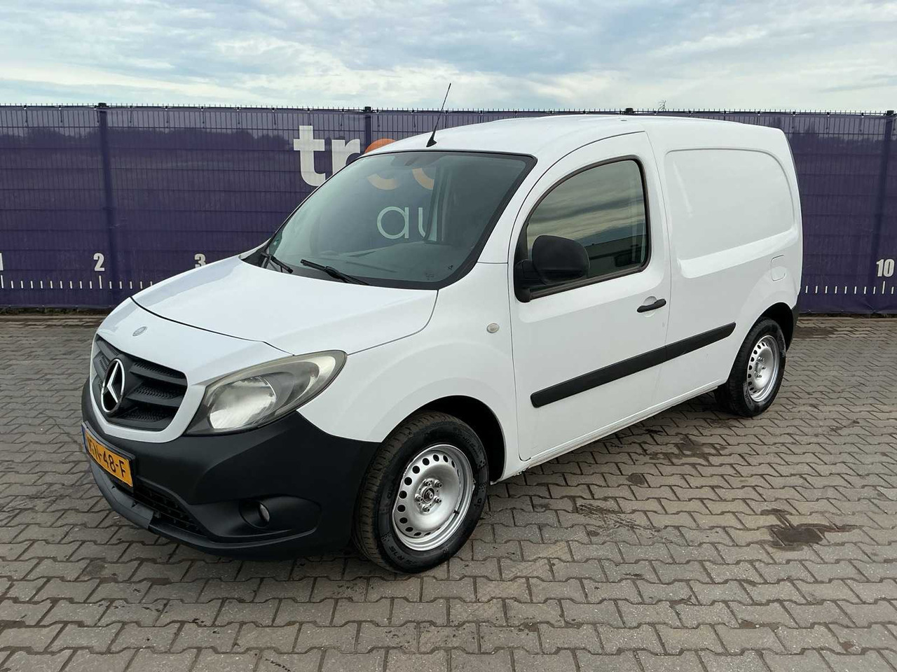 2014 - MERCEDES-BENZ - CITAN - 108 CDI ECONOMY - COMMERCIAL VEHICLE - Furgoneta: foto 1 2014 - MERCEDES-BENZ - CITAN - 108 CDI ECONOMY - COMMERCIAL VEHICLE - Furgoneta: foto 1
