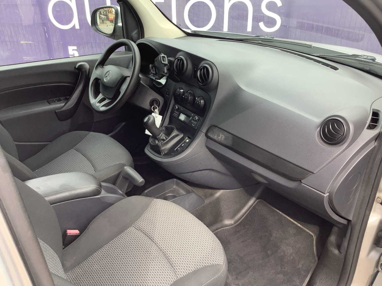 2014 - MERCEDES-BENZ - CITAN - 109 CDI BLUEEFF. - COMPANY CAR - Furgoneta: foto 5 2014 - MERCEDES-BENZ - CITAN - 109 CDI BLUEEFF. - COMPANY CAR - Furgoneta: foto 5