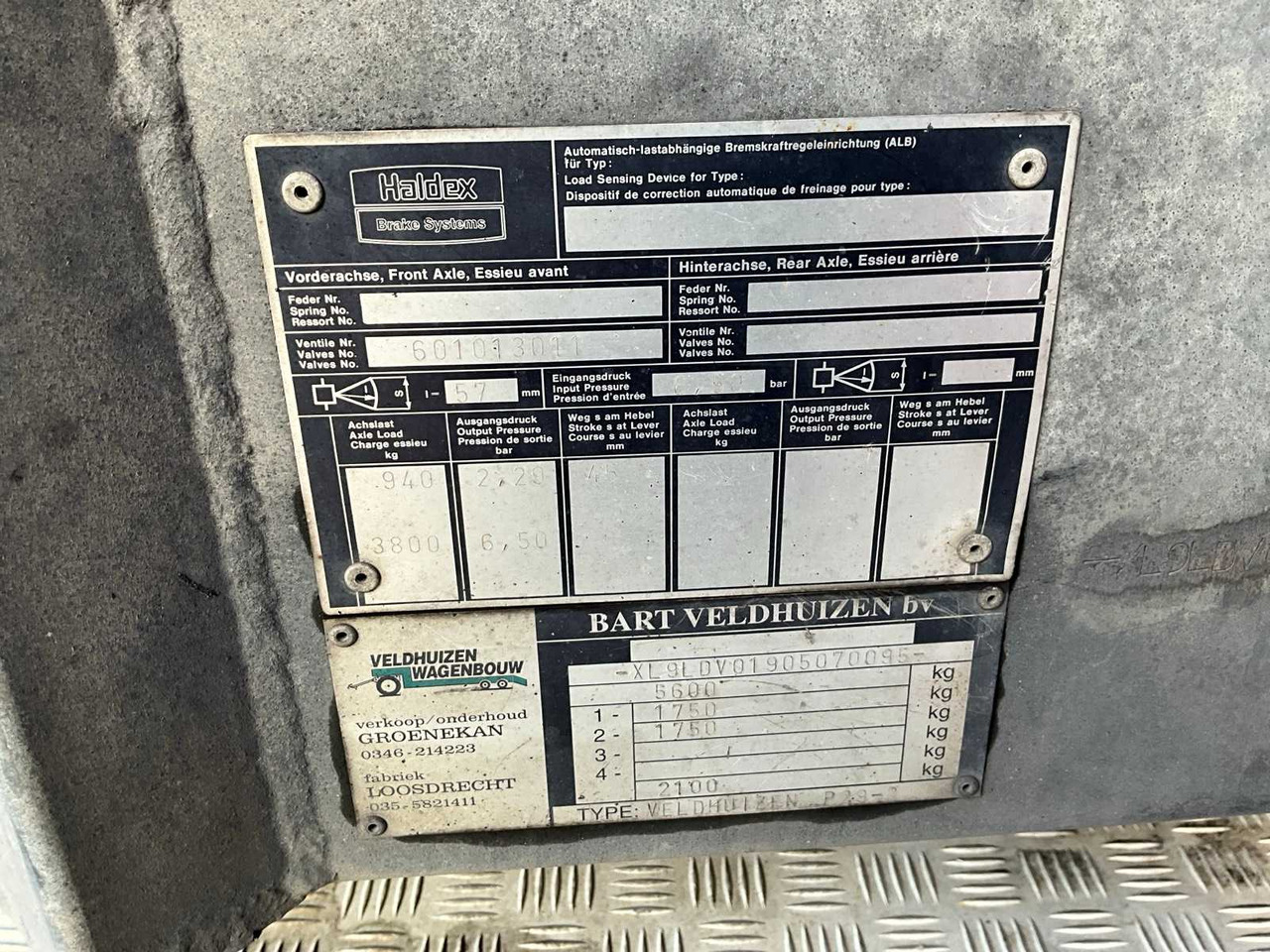 Furgoneta COMMERCIAL VEHICLE WITH TRAILER: foto 18