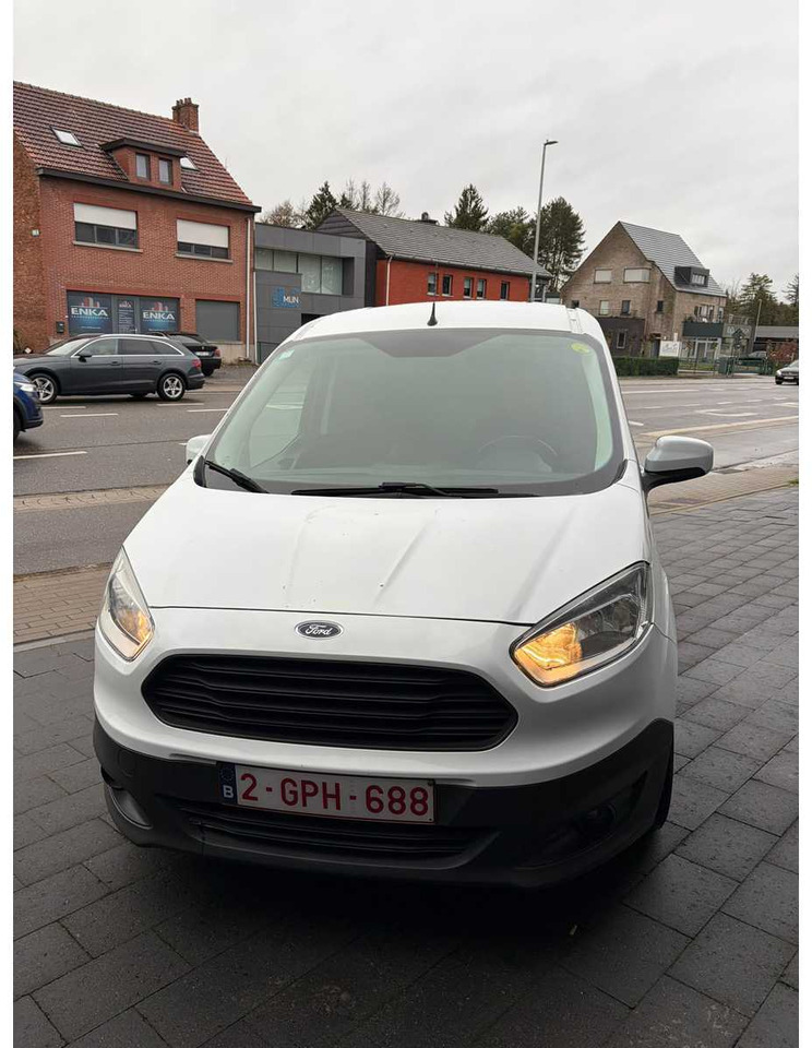 FORD TRANSIT COURIER 2017 - Furgoneta: foto 2 FORD TRANSIT COURIER 2017 - Furgoneta: foto 2