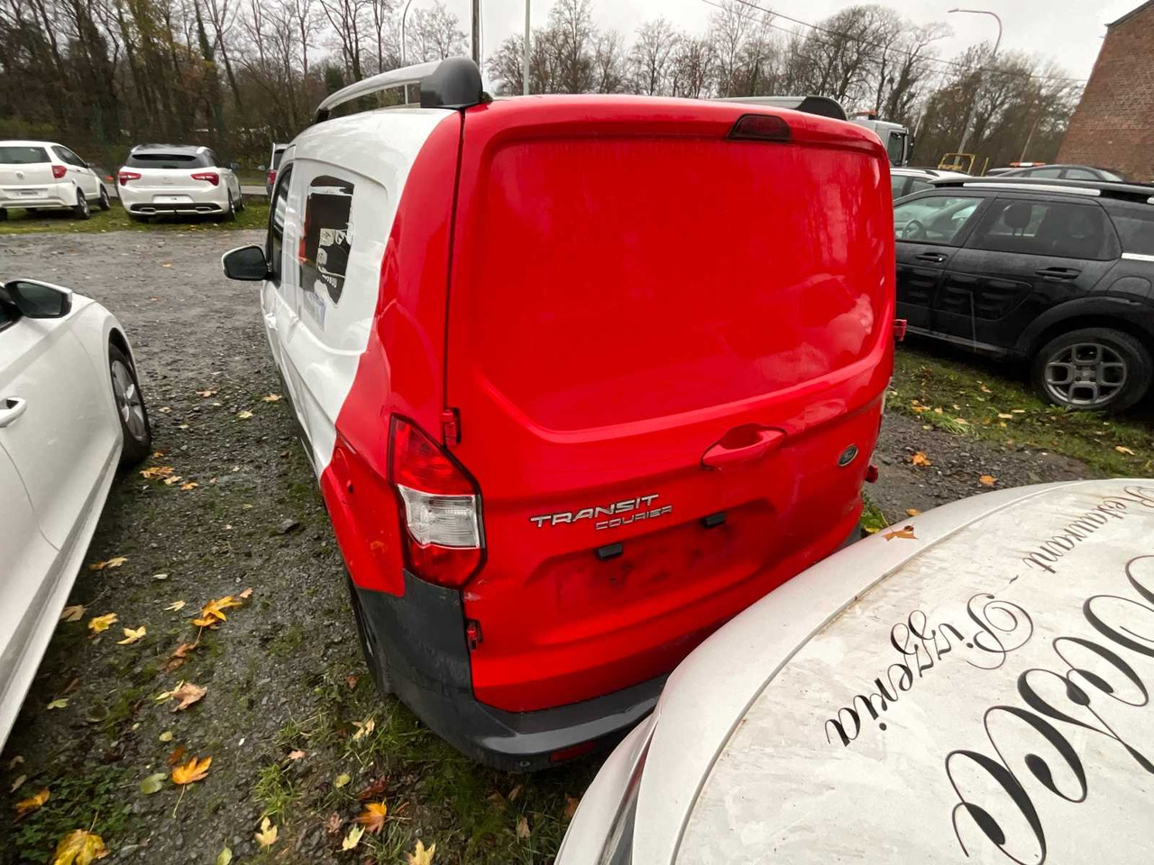 FORD TRANSIT COURIER VAN - Furgoneta: foto 4 FORD TRANSIT COURIER VAN - Furgoneta: foto 4