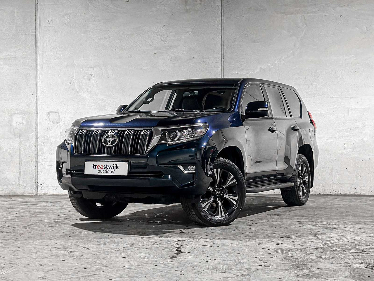 TOYOTA LAND CRUISER 2.8 D-4D-F CHALLENGER BLIND VAN 177HP 2020, VHH-33-H COMMERCIAL VEHICLE - Furgoneta: foto 1 TOYOTA LAND CRUISER 2.8 D-4D-F CHALLENGER BLIND VAN 177HP 2020, VHH-33-H COMMERCIAL VEHICLE - Furgoneta: foto 1