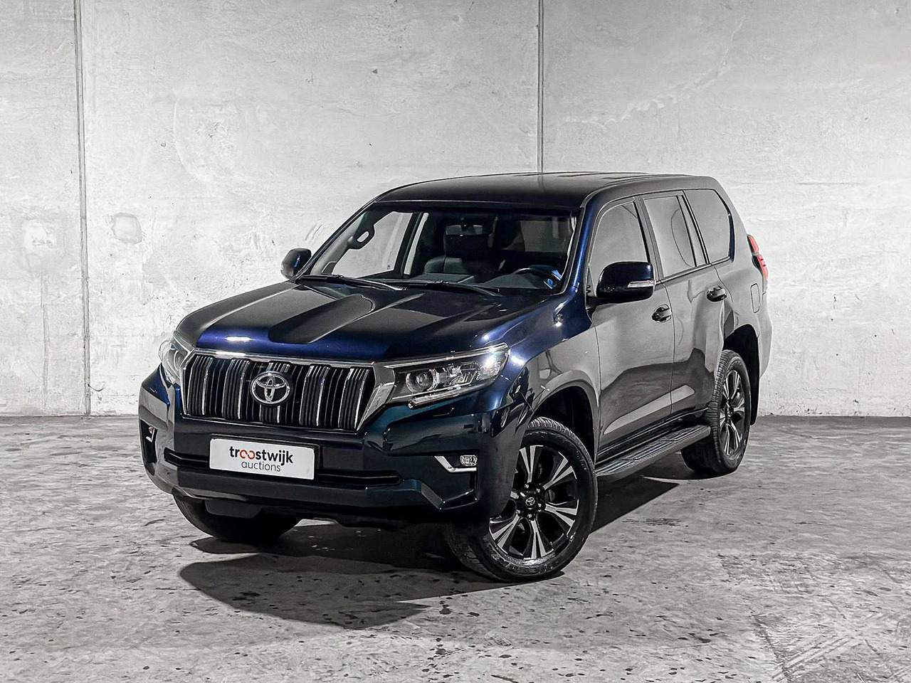 TOYOTA LAND CRUISER 2.8 D-4D-F CHALLENGER BLIND VAN 177HP 2020, VHH-33-H COMMERCIAL VEHICLE - Furgoneta: foto 2 TOYOTA LAND CRUISER 2.8 D-4D-F CHALLENGER BLIND VAN 177HP 2020, VHH-33-H COMMERCIAL VEHICLE - Furgoneta: foto 2