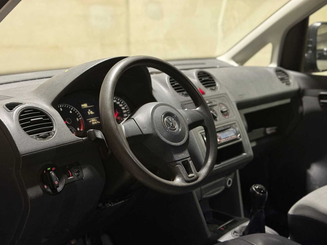 Furgoneta VOLKSWAGEN CADDY 1.6 TDI MAXI BMT 102HP 2014, VK-389-G COMMERCIAL VEHICLE: foto 15