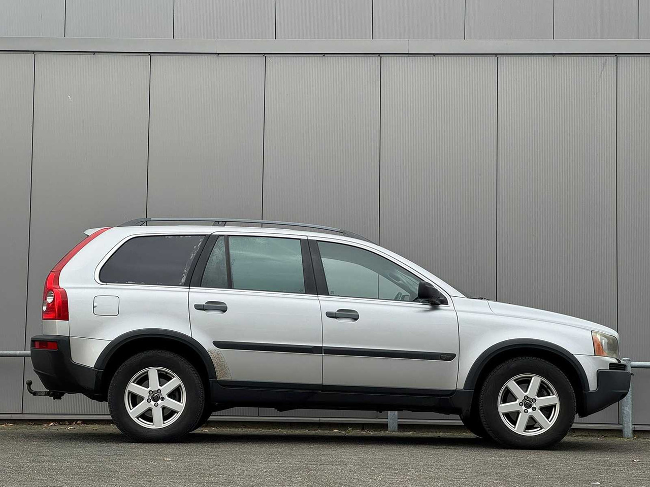 VOLVO - XC90 - 2004 - VJF-45-X- GREY LICENSE PLATE - Furgoneta: foto 3 VOLVO - XC90 - 2004 - VJF-45-X- GREY LICENSE PLATE - Furgoneta: foto 3