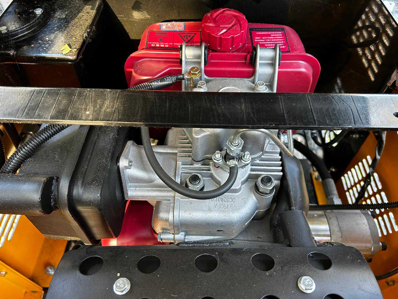 Miniexcavadora HT10 MINI EXCAVATOR 2025: foto 23