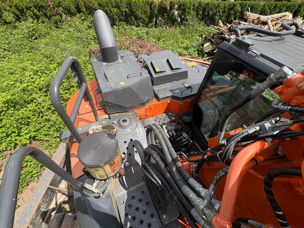 Excavadora de cadenas Hitachi ZX135 US-6: foto 11
