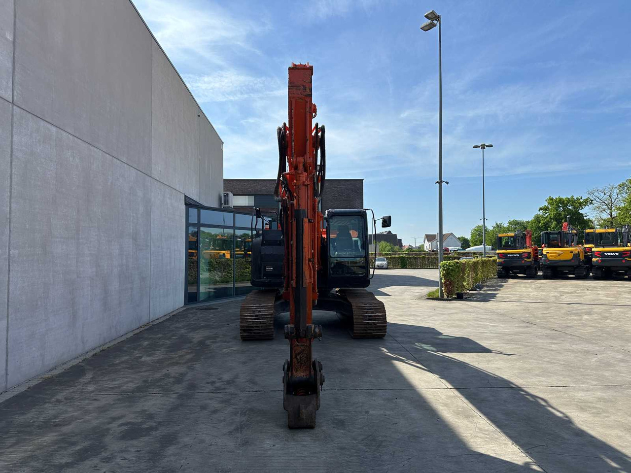 Hitachi ZX225USLC-6 - Excavadora de cadenas: foto 2 Hitachi ZX225USLC-6 - Excavadora de cadenas: foto 2