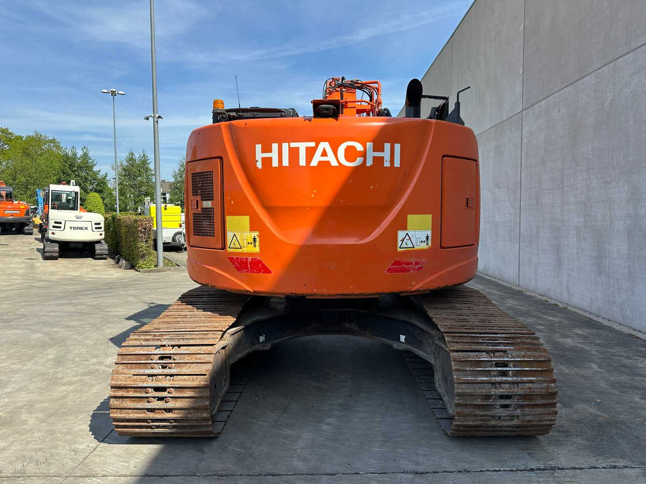 Hitachi ZX225USLC-6 - Excavadora de cadenas: foto 5 Hitachi ZX225USLC-6 - Excavadora de cadenas: foto 5