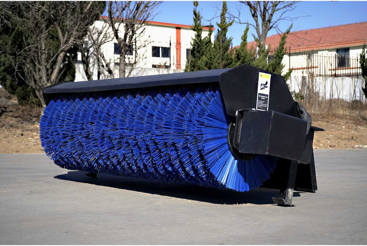 Rhino-cross 72 inch Angle broom Schrankbezem veegmachine - Implemento para Maquinaria de construcción: foto 4 Rhino-cross 72 inch Angle broom Schrankbezem veegmachine - Implemento para Maquinaria de construcción: foto 4