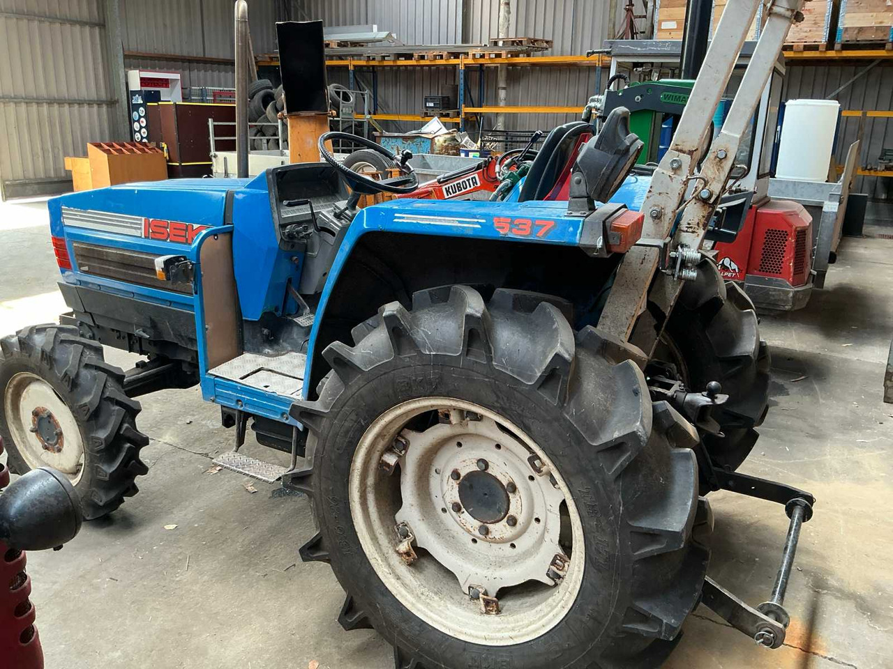 Iseki TA537F - Mini tractor: foto 1 Iseki TA537F - Mini tractor: foto 1