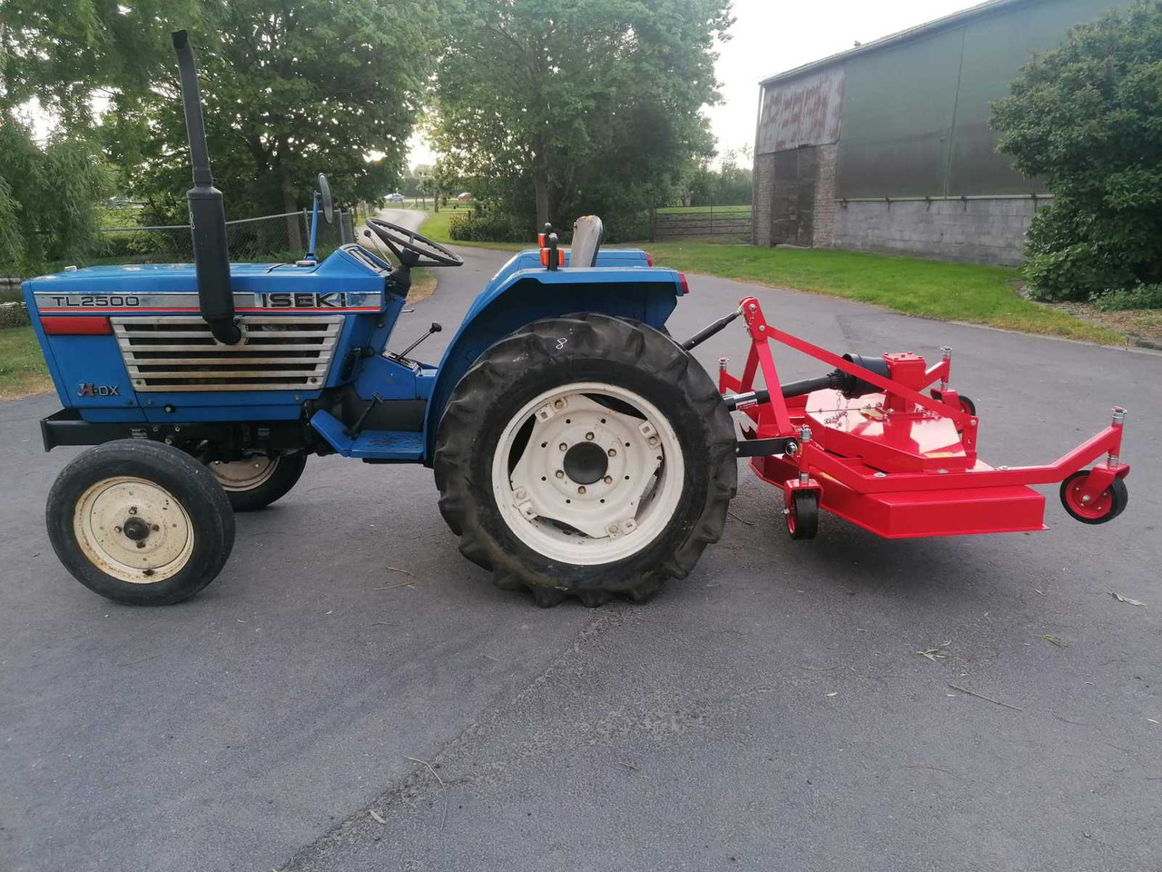 Iseki TL2500 - Mini tractor: foto 1 Iseki TL2500 - Mini tractor: foto 1