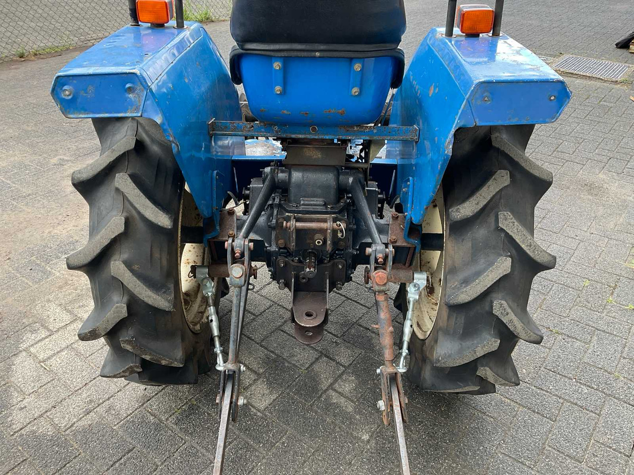 Iseki TU1700 - Mini tractor: foto 4 Iseki TU1700 - Mini tractor: foto 4