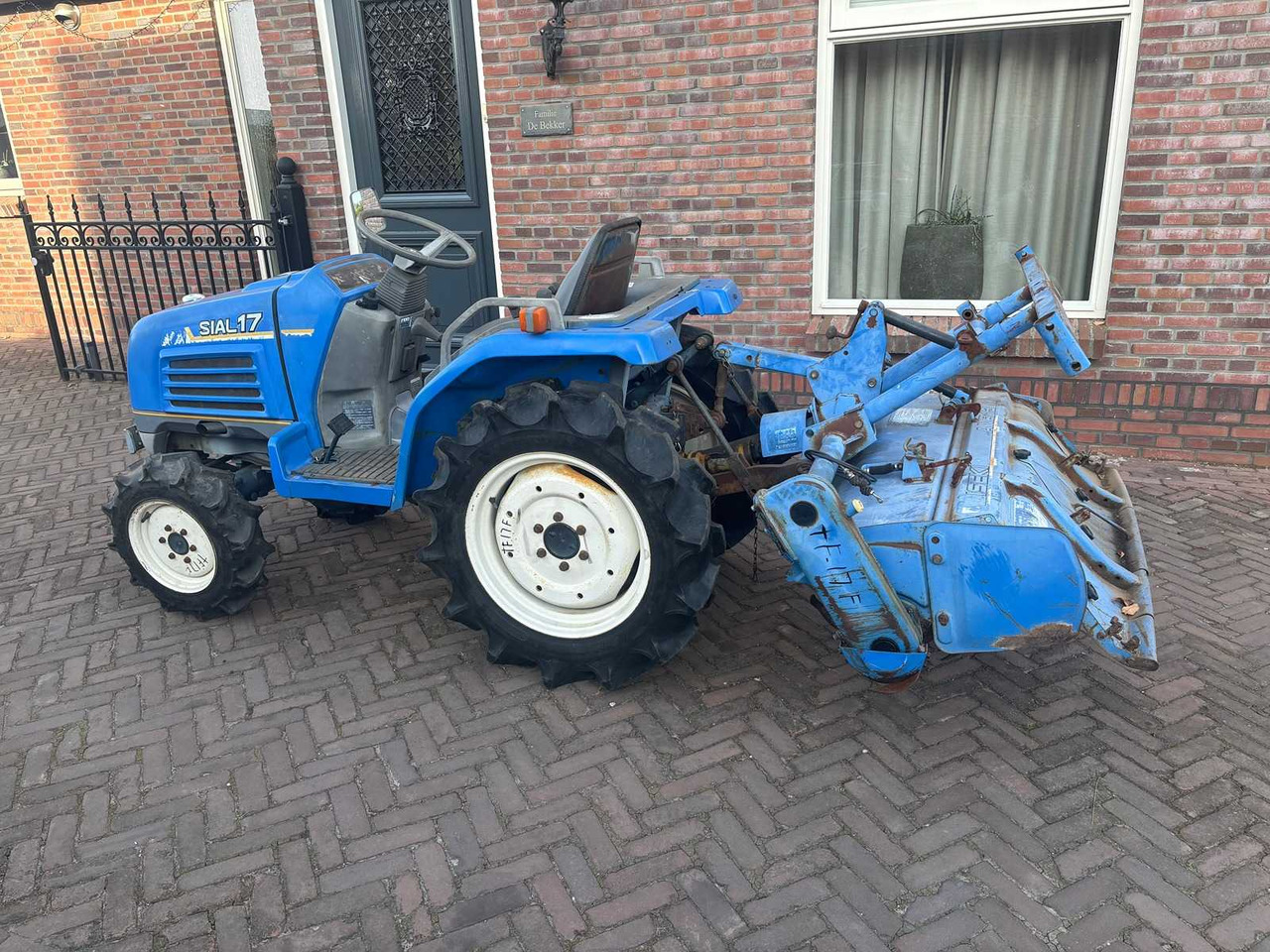 Iseki Trekker - Mini tractor: foto 2 Iseki Trekker - Mini tractor: foto 2
