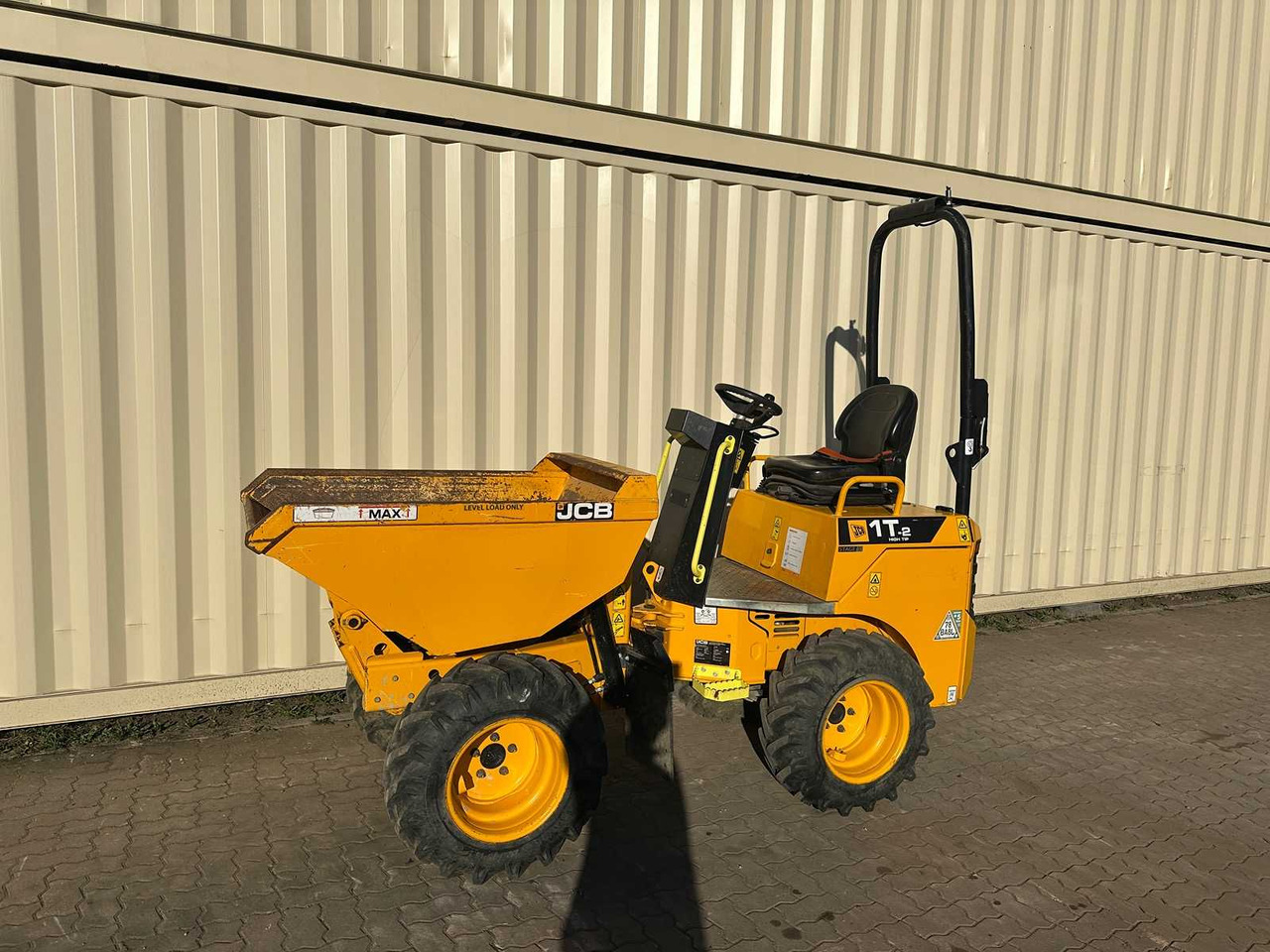 JCB 1T-2 High Tip - Dúmper: foto 2 JCB 1T-2 High Tip - Dúmper: foto 2