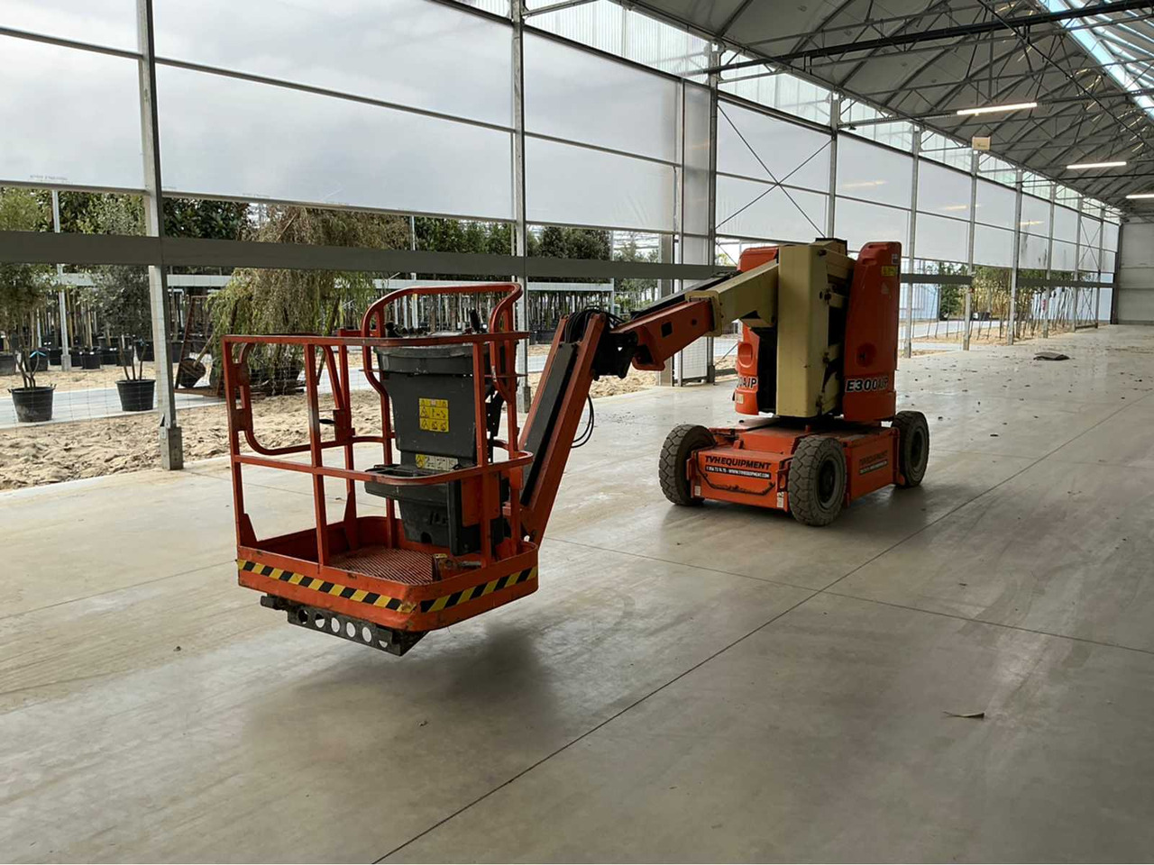 JLG E300AJP - Plataforma elevadora: foto 2 JLG E300AJP - Plataforma elevadora: foto 2