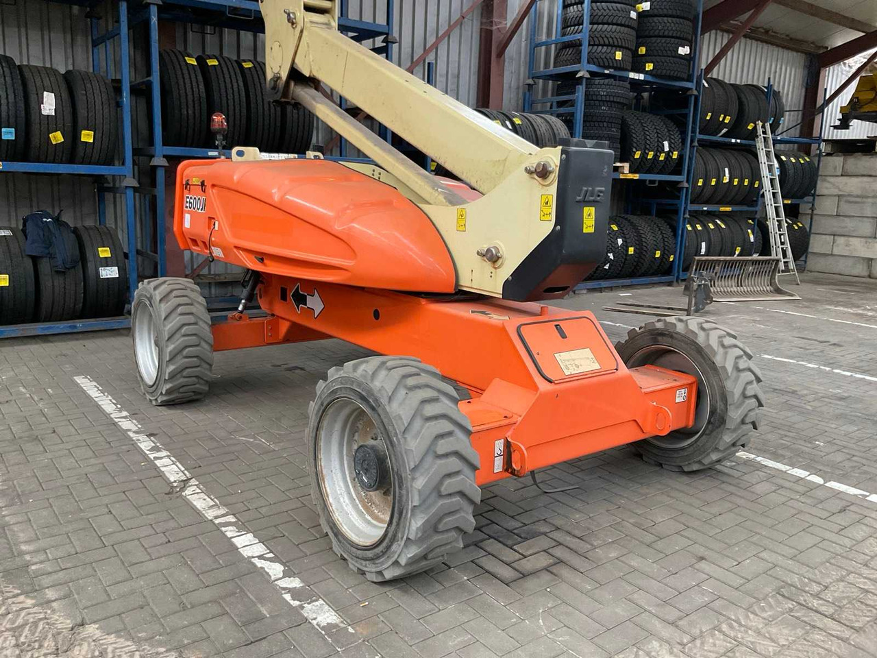 JLG E600JP Elektrische - Plataforma elevadora: foto 5 JLG E600JP Elektrische - Plataforma elevadora: foto 5