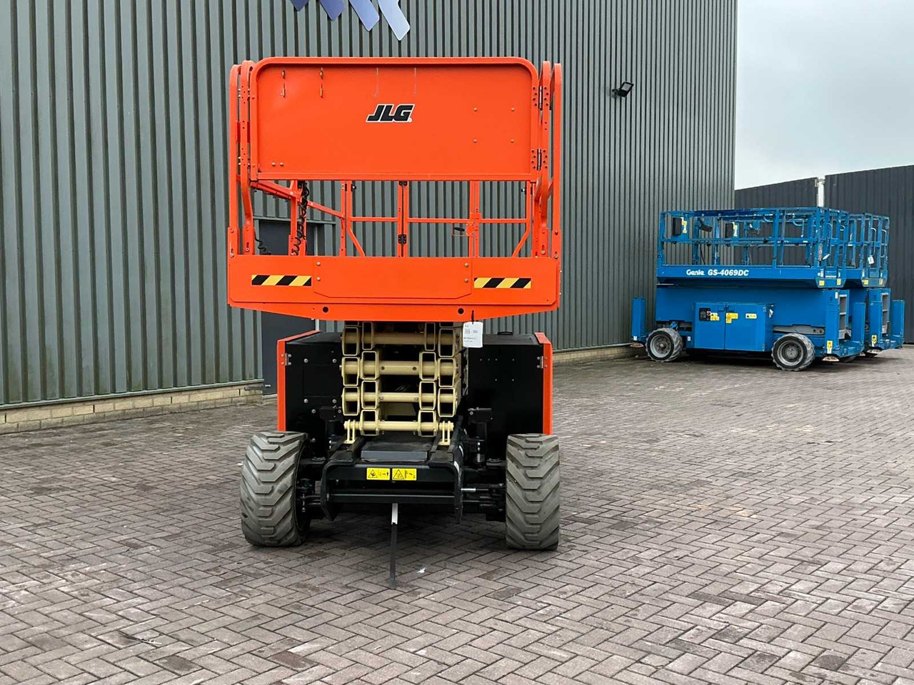JLG ERT 3369 - Plataforma elevadora: foto 4 JLG ERT 3369 - Plataforma elevadora: foto 4