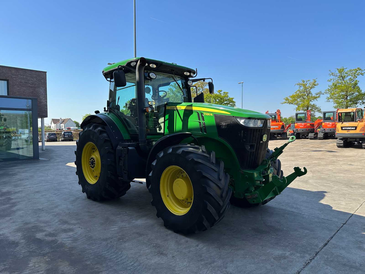 JOHN DEERE - 2013 - 7230R - ALL-WHEEL DRIVE FARM TRACTOR - Tractor: foto 3 JOHN DEERE - 2013 - 7230R - ALL-WHEEL DRIVE FARM TRACTOR - Tractor: foto 3