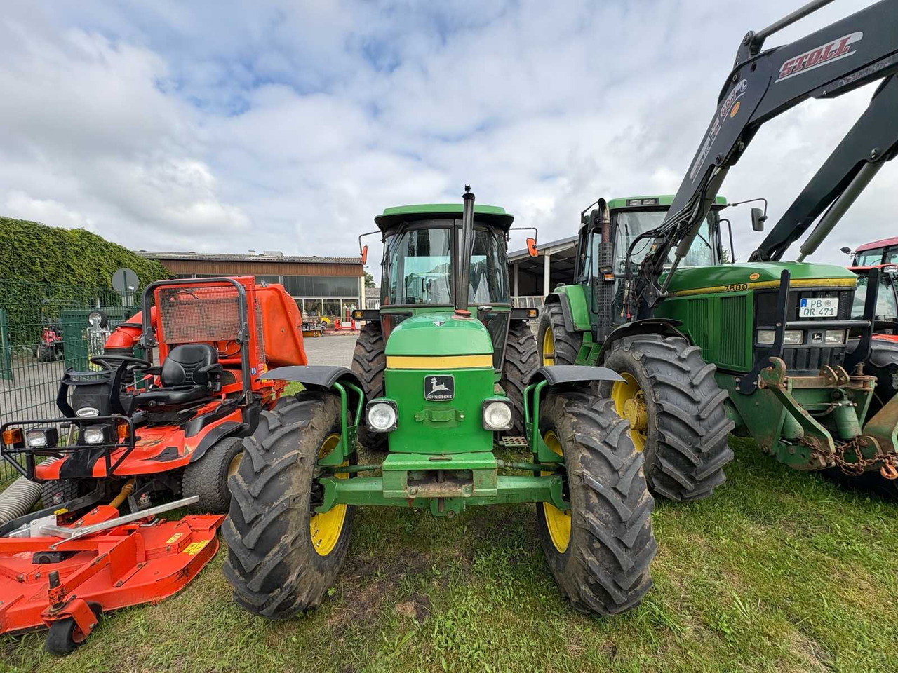 John Deere 2140 AB - Tractor: foto 2 John Deere 2140 AB - Tractor: foto 2